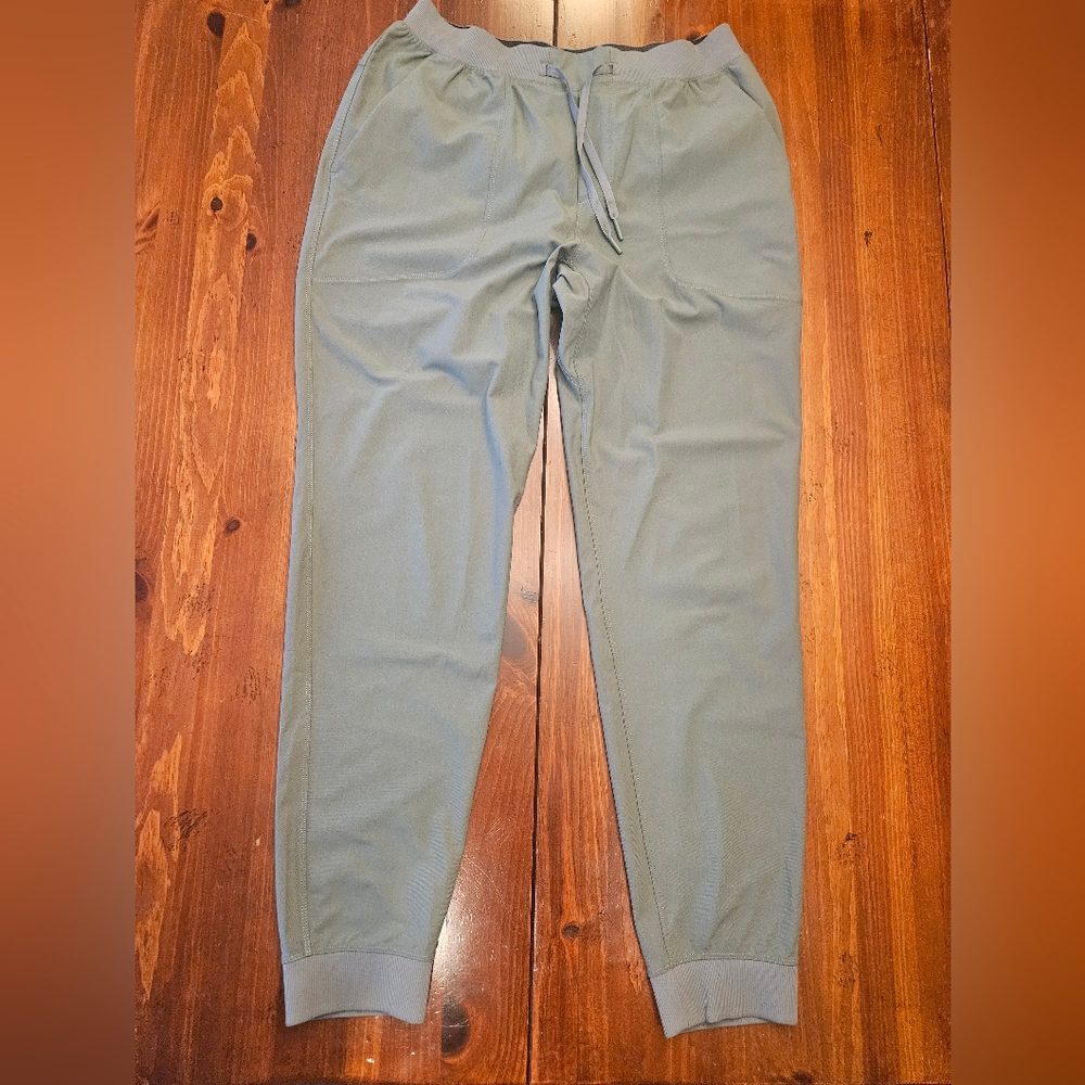 lululemon Olive High Rise Joggers - Green - Like New - Large